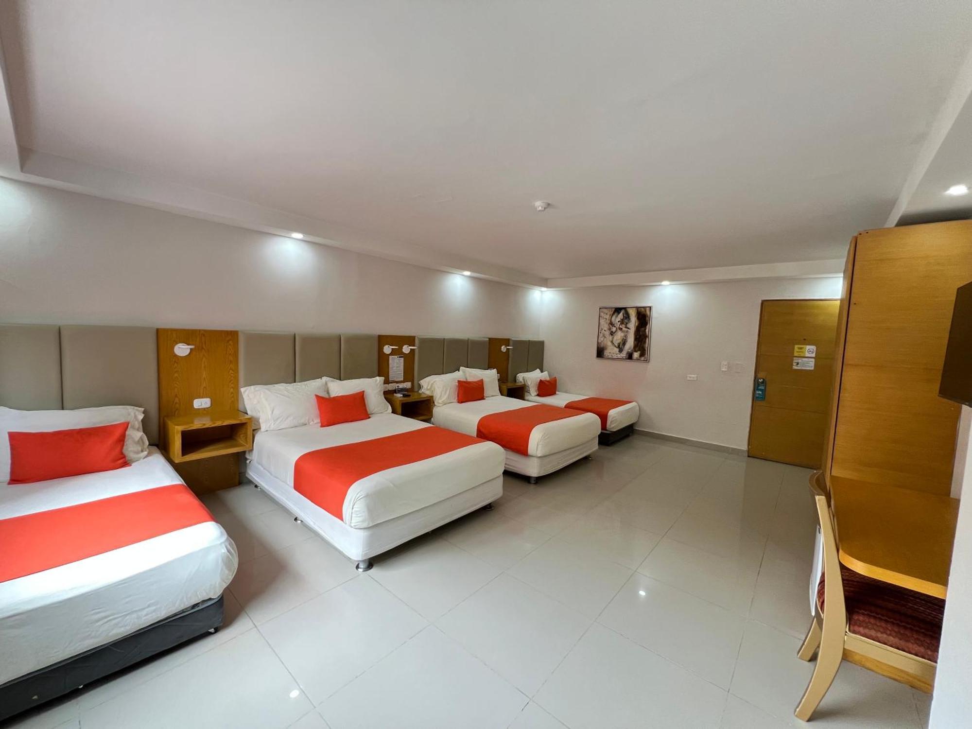 Hotel American Golf Barranquilla  Buitenkant foto