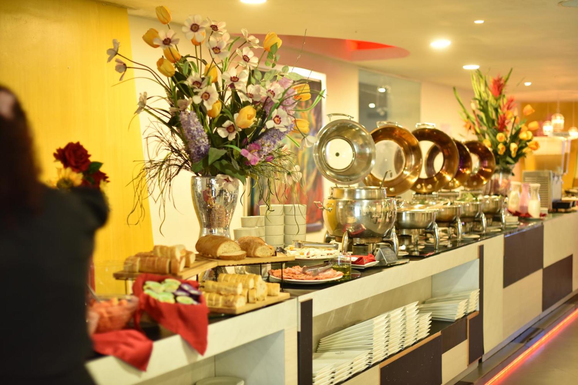 Hotel American Golf Barranquilla  Buitenkant foto